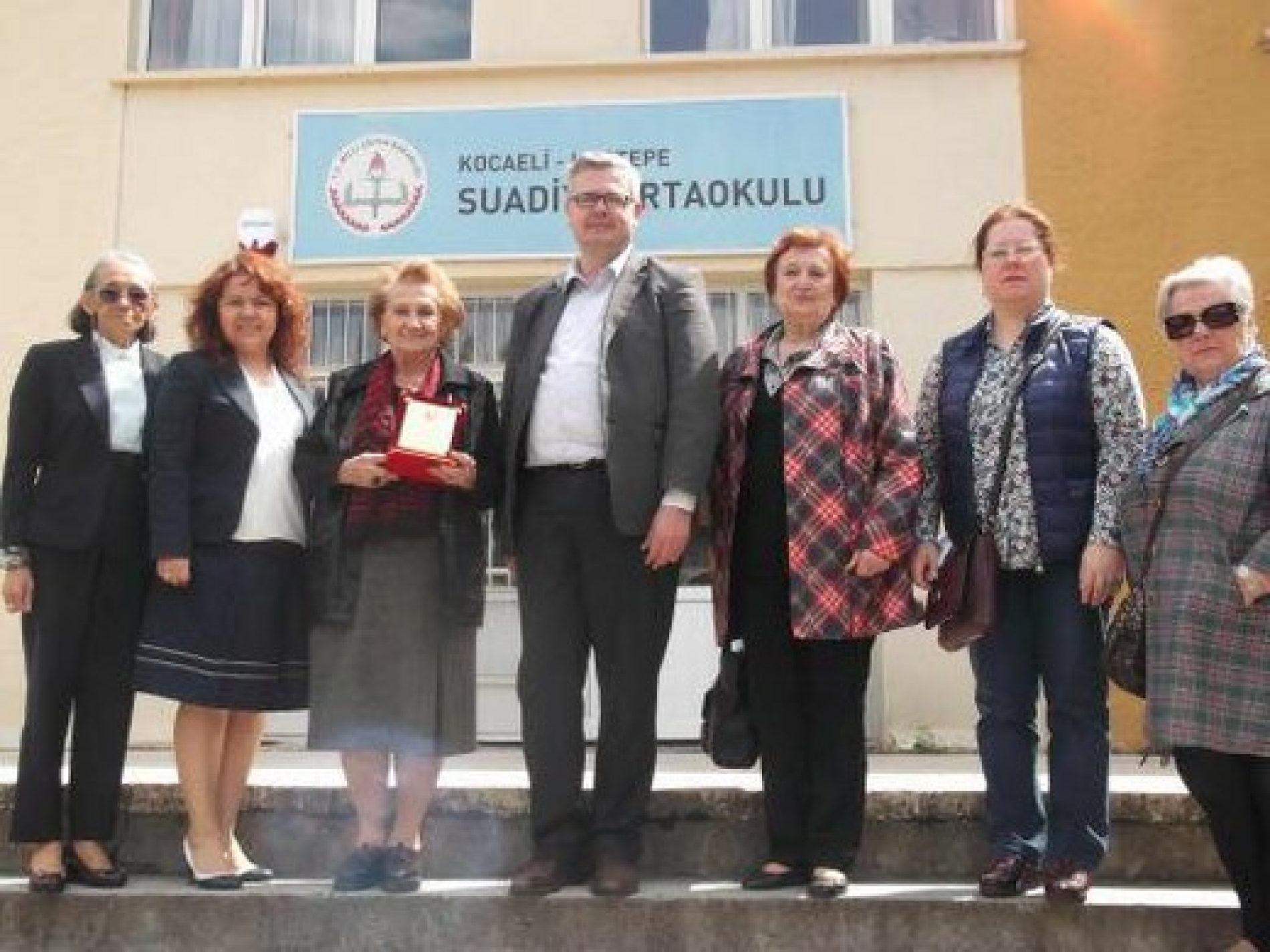 Kocaeli Kartepe Suadiye Ortaokuluna Bağış