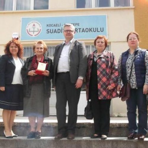 Kocaeli Kartepe Suadiye Ortaokuluna Bağış