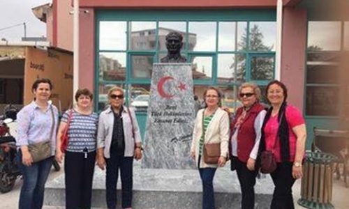 TYSD Aliağa Şubemizden ATA’mızın Heykeli Armağanı