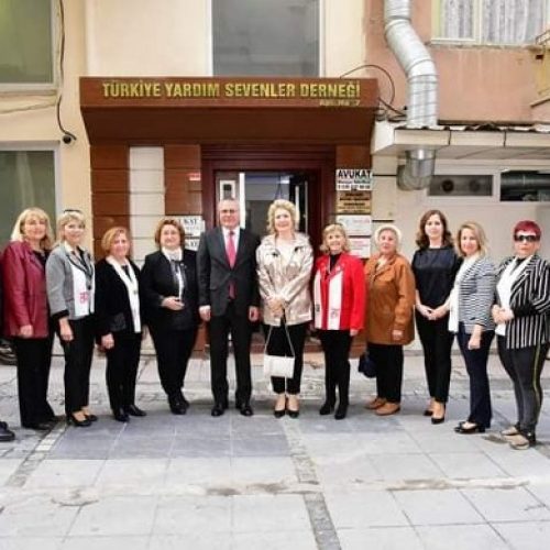 TYSD Manisa Şubemize Valimiz ve Eşinden Anlamlı Ziyaret