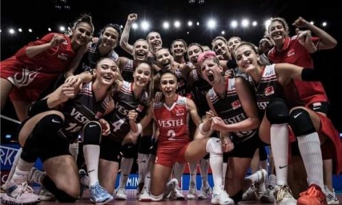 TYSD Genel Merkezimiz ve 132 Şubemiz A Milli Kadın Voleybol Takımımızı Kutluyor