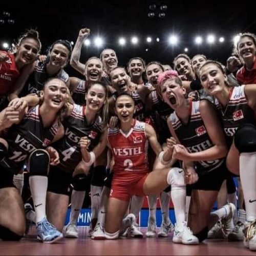 TYSD Genel Merkezimiz ve 132 Şubemiz A Milli Kadın Voleybol Takımımızı Kutluyor