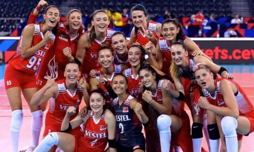 TYSD Genel Merkezi ve 132 Şubemiz A Milli Kadın Voleybol Takımımızı Kutlar