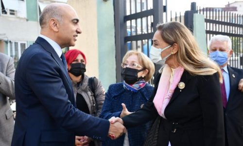 TYSD Bakırköy Şubemiz “Bakırköy Güzel Sanatlar Anadolu Lisesi” ne Atatürk Büstü, Atatürk Köşesi ve Sanat Atölyesi Armağanları