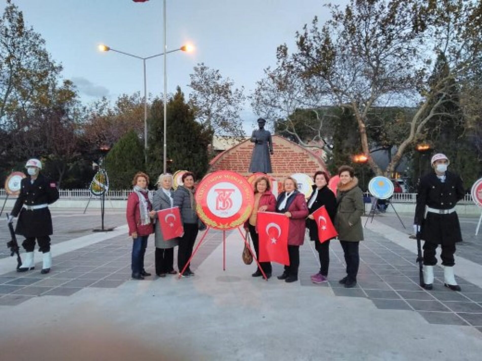 TYSD Çanakkale Şubemiz Büyük Önder Mustafa Kemal Atatürk’ü Saygı, Minnet, Şükran ve Özlemle Anmaktadır