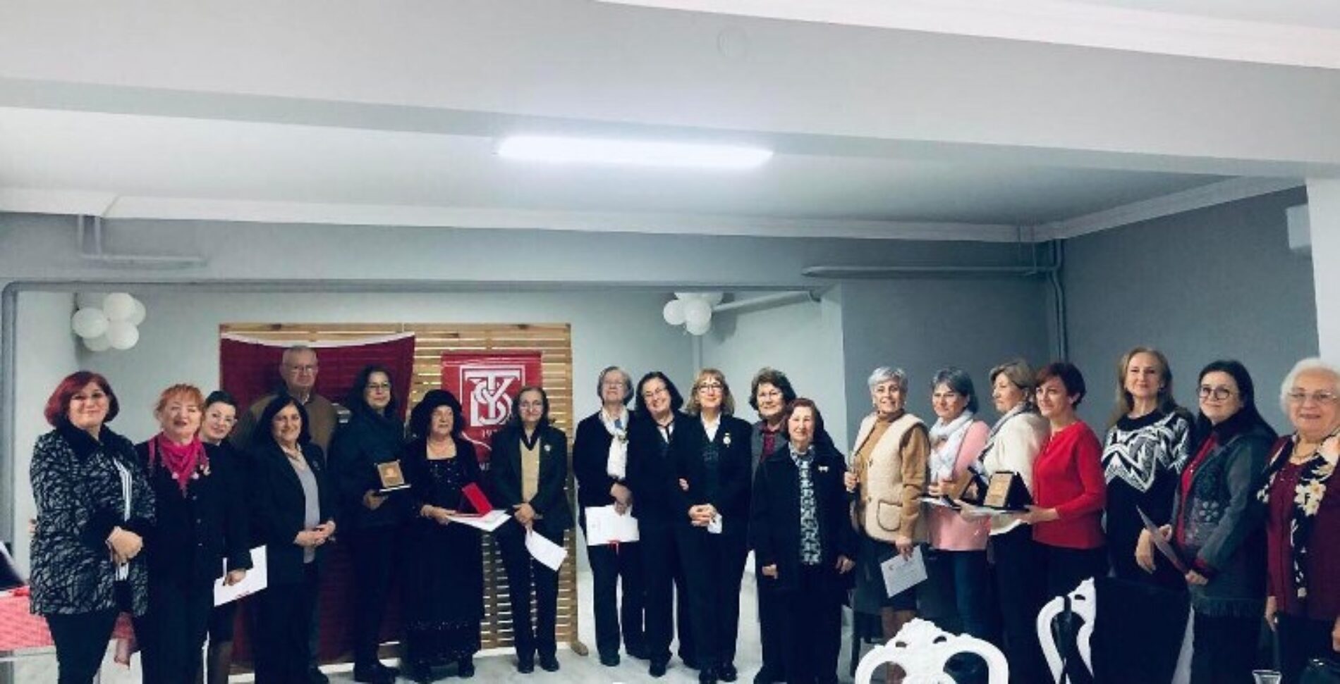 TYSD Edirne Şubemiz Bağışçılarımıza Ödüllerini Takdim Etmiştir