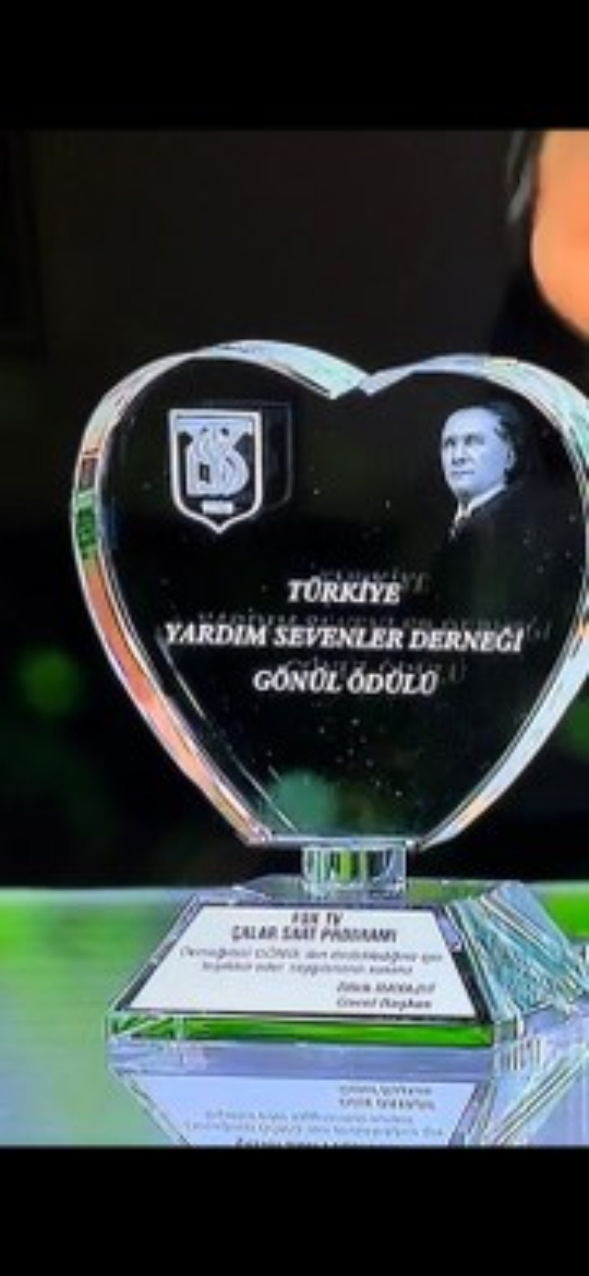 TYSD Genel Merkezi ve 131 Şubemiz Sn. İlker Karagöz’e TYSD Gönül Ödünü Takdim Etmiştir