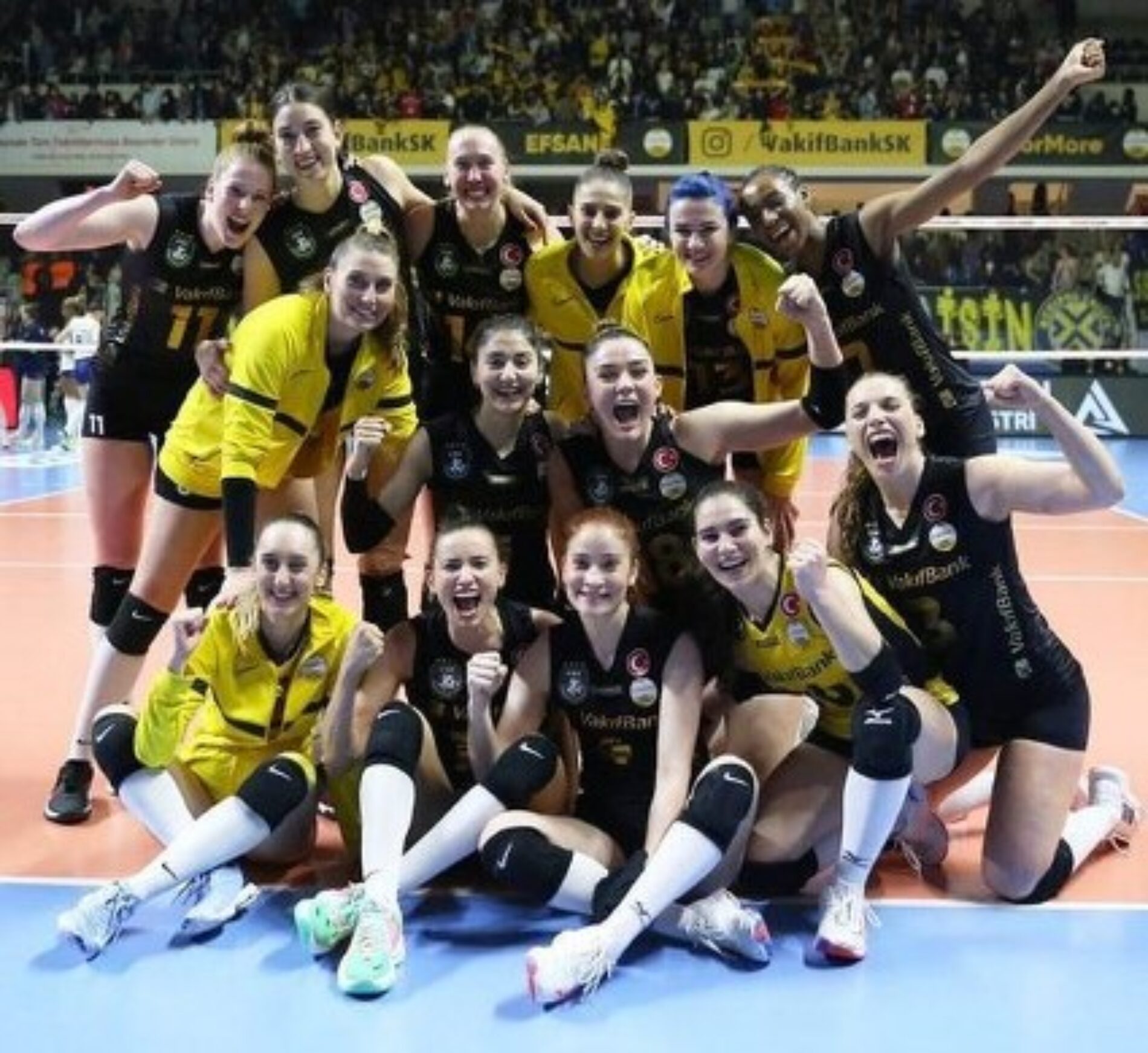 TYSD Genel Merkezi ve 131 Şubemiz Vakıfbank Kadın Voleybol Takımımızı Kutlamaktadır