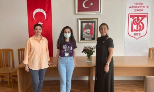 TYSD Genel Merkezimizi Hacettepe Üniversitesi Tıp Fakültesinden Mezun Olan Hande Ziyaret Etmiştir