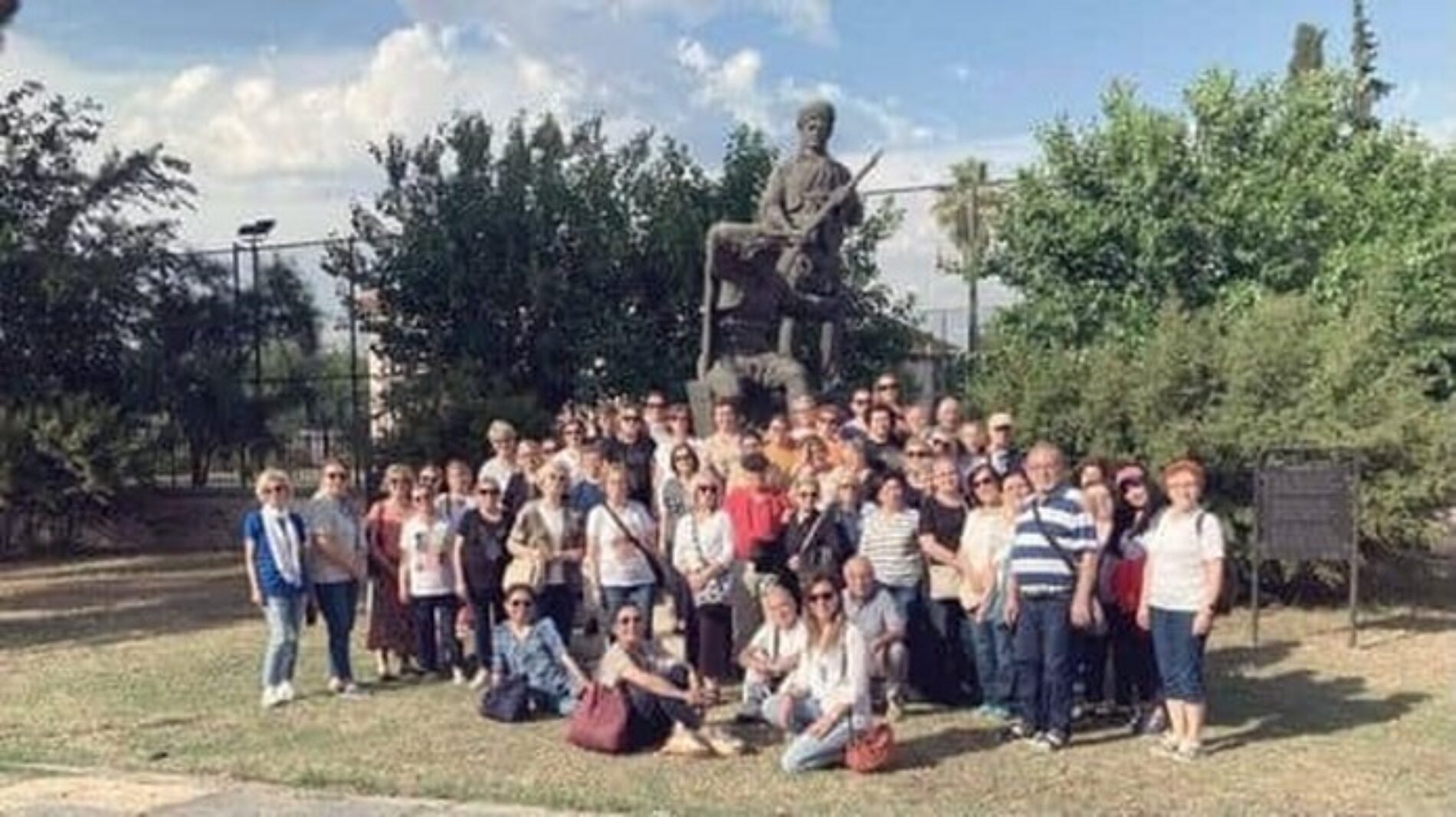 TYSD Aydın Şubemiz Atatürk Eğitim Burslu Öğrencilerimiz Yararına Kültürel Gezi Düzenlemişlerdir