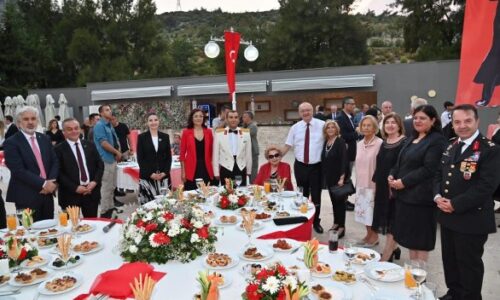 TYSD Manisa Şubemiz 30 Ağustos Zafer Bayramımızı Kutlamaktadır