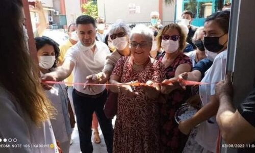 TYSD Menemen Şubemize Menemen Devlet Hastanesi Başhekimi Sn. Yalçın Yıldırım Plaket Vermiştir