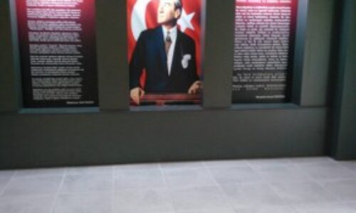 TYSD Manisa Şubemiz Manisa’da Bulunan İmam Hatip Lisesi için Atatürk Köşesi Yaptırmıştır