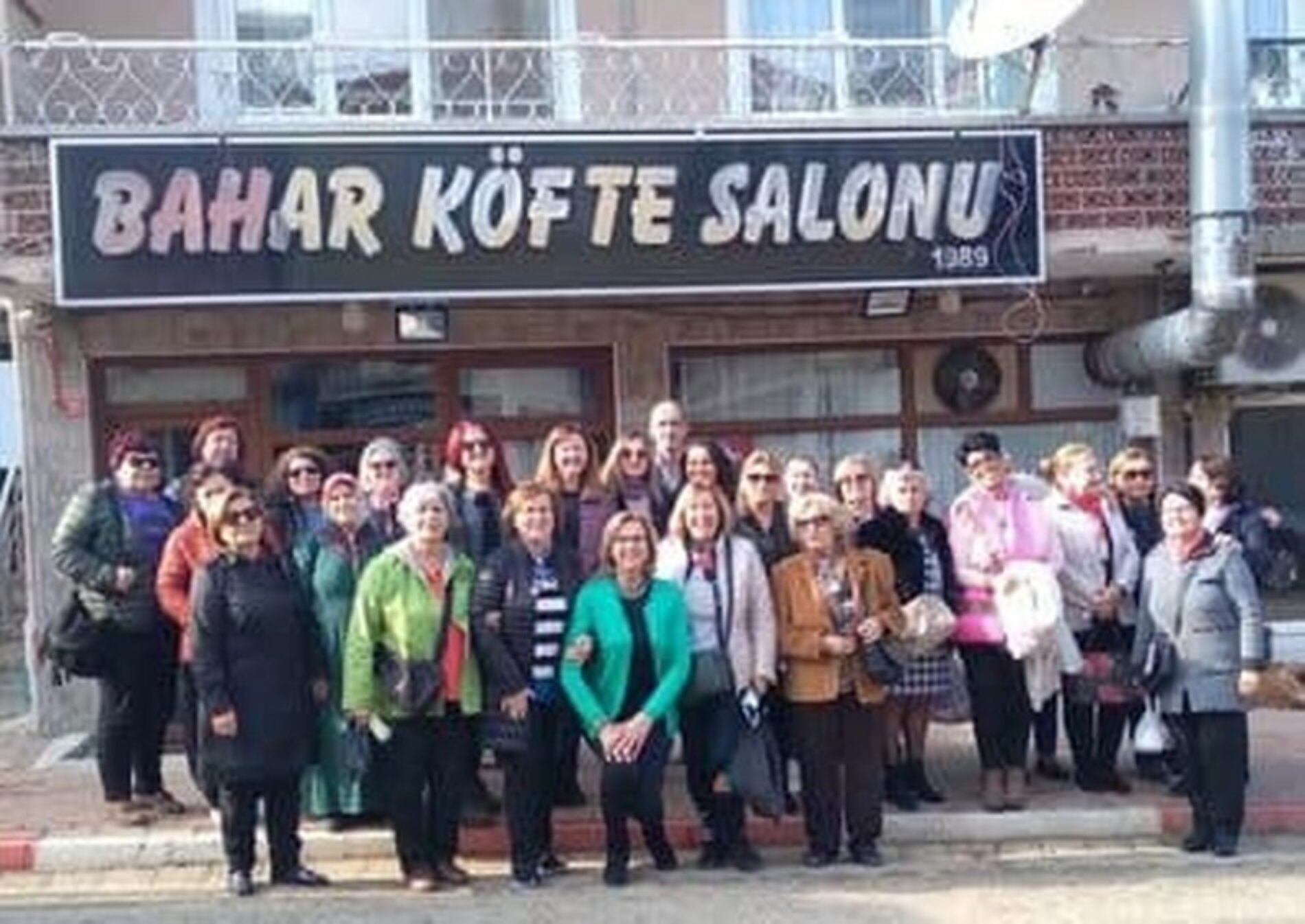 TYSD Lüleburgaz Şubemiz Atatürk Eğitim Burslu Öğrencilerimiz Yararına Yemek Etkinliği Düzenlemiştir