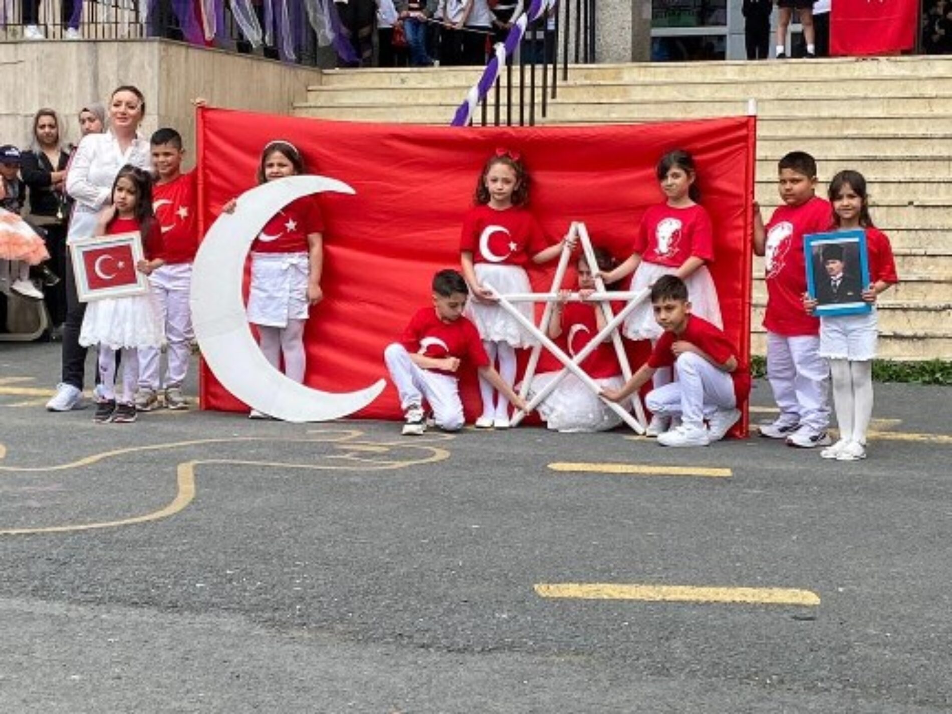 TYSD Beyoğlu Şubemiz Çocuklarımızla Birlikte 23 Nisan Sevincini Yaşamıştır
