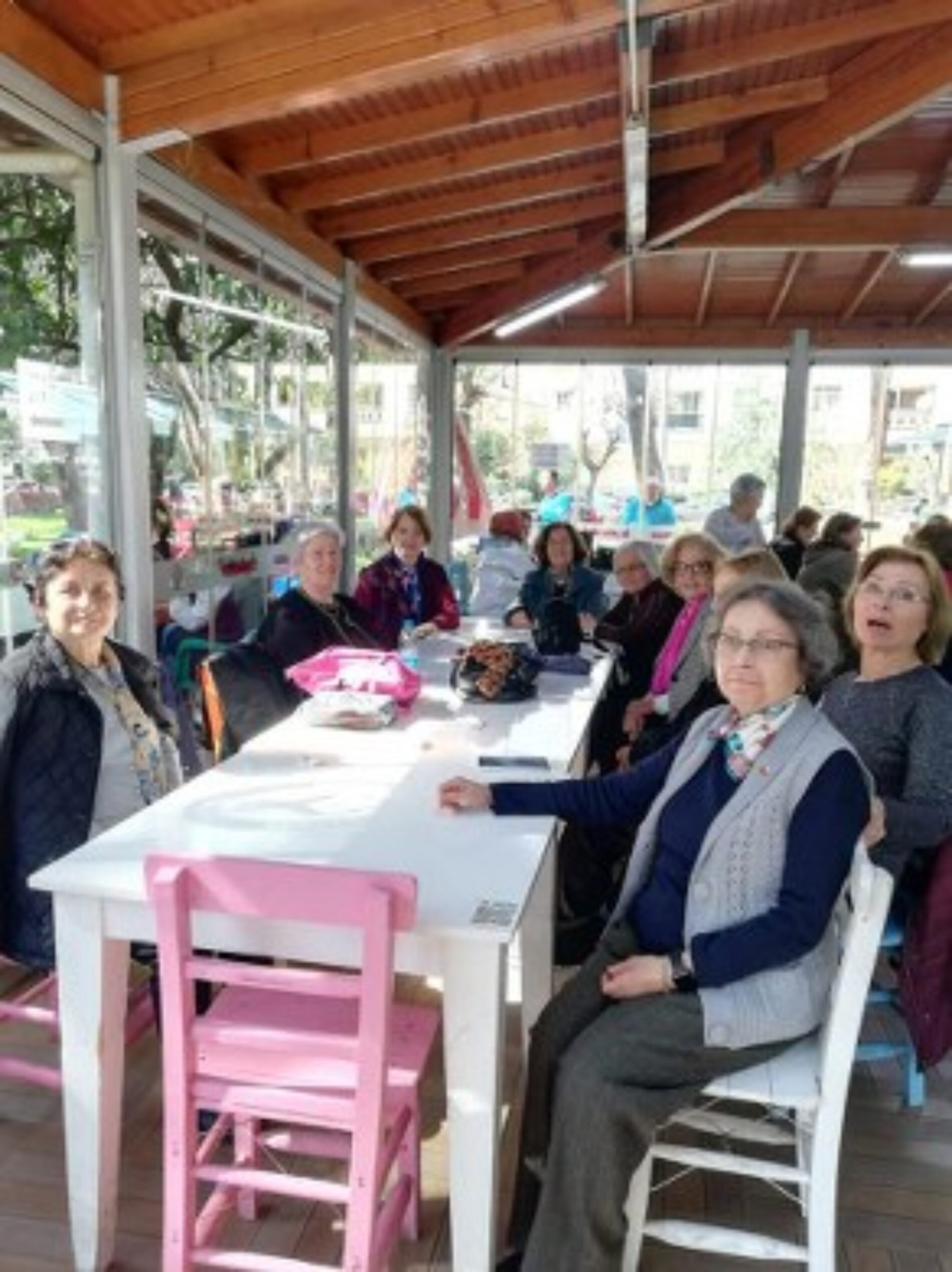 TYSD Bornova Şubemiz 8 Mart Dünya Emekçi Kadınlar Gününü Kutlamaktadır