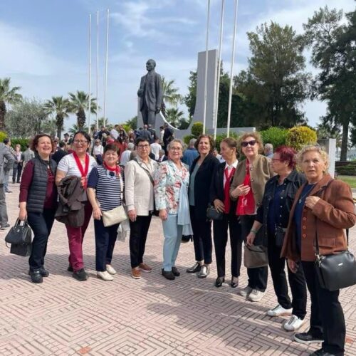TYSD Aliağa Şubemiz 23 Nisan Ulusal Egemenlik ve Çocuk Bayramını Kutlamaktadır
