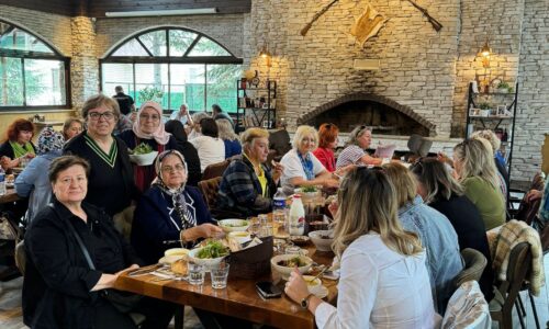 TYSD Gemlik Şubemiz Anaokulu Projemiz için Anneler Günü Yemeği Düzenlemiştir